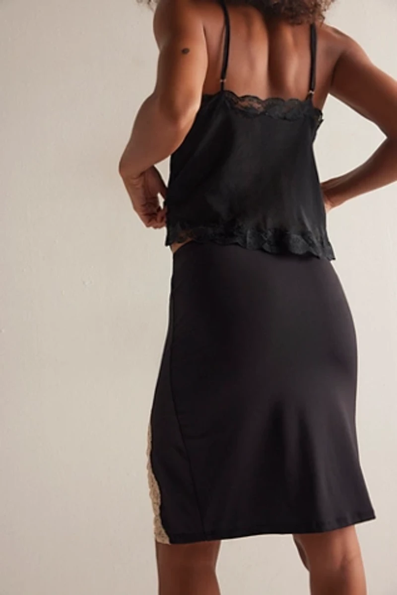 Delicious With Lace Half Slip