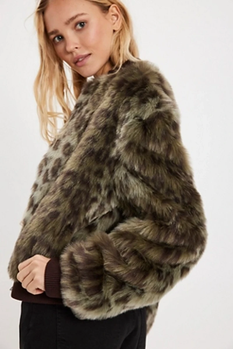 Unreal Fur Foliage Jacket