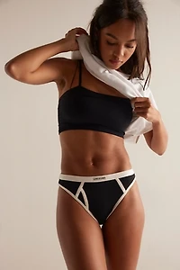 Love Stories Enith Briefs