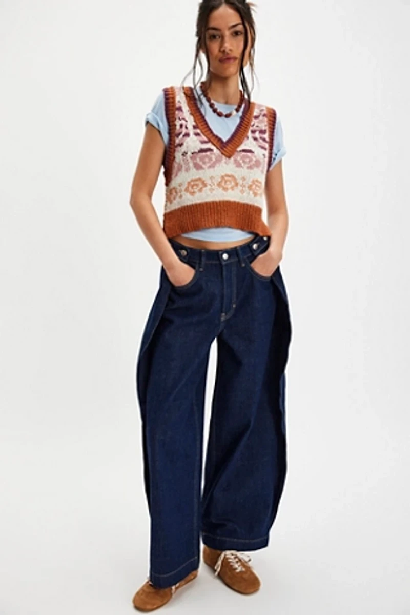 Notes Of Rose Sweater Vest