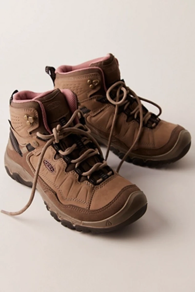 KEEN Targhee IV Waterproof Hiking Boots
