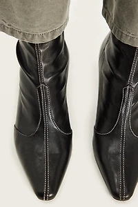 Racer Stretch Boots