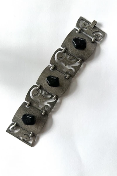 Vintage 1990s Pewter Link Bracelet with Black Stone Selected by Cherry