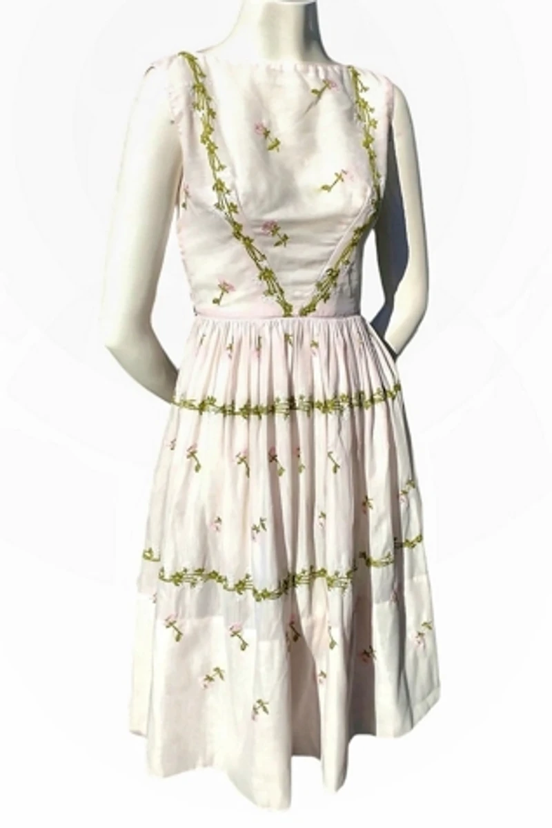 1960's Garden Party Embroidered Dress Selected by Garbage Soup