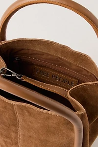 Barlow Bucket Bag