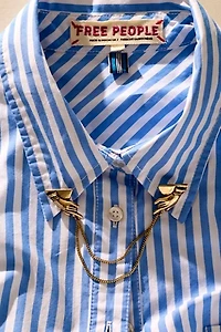 Helping Hands Pin Set