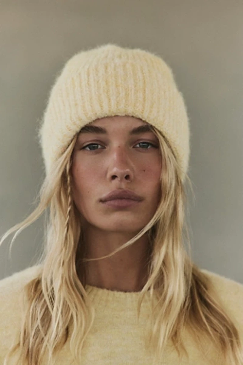 Frostline Beanie