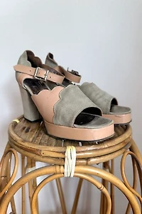 Vintage 1970s Scallop Platform Heels Selected by Grievous Angel Vintage