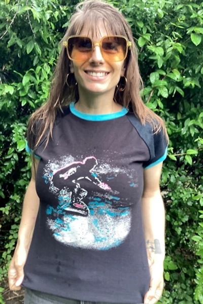 Vintage Sporty Surfing Tee Selected by Cherry
