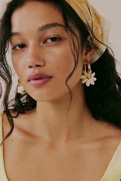 Logan Tay Shell Hoops