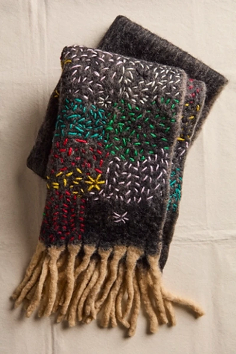 De Sienna Scotty Plaid Embroidered Scarf