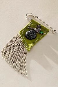 Dutchess Fringe Brooch