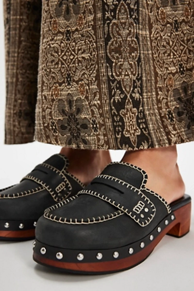 Blanket Stitch Clogs