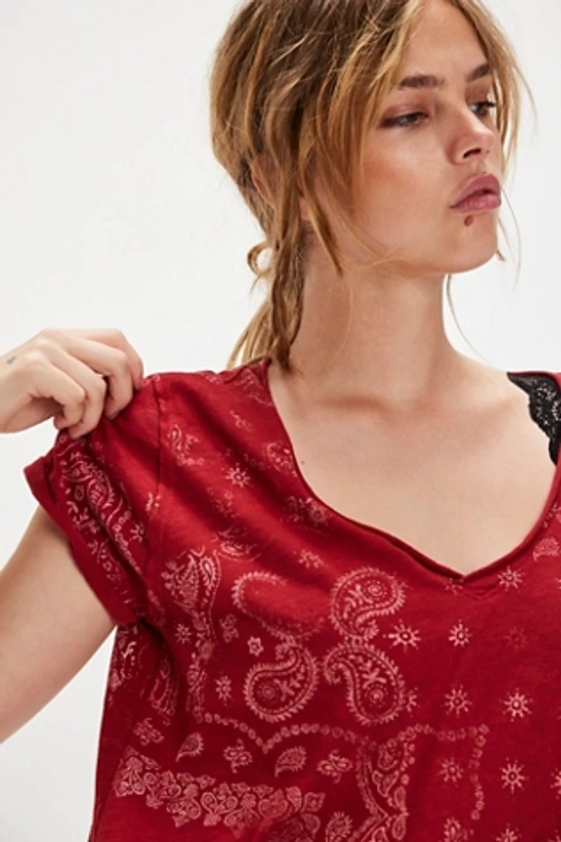 Bandana Mod V-Neck Tee