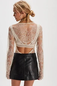 Understated Leather Low-Rise Buckle Skirt