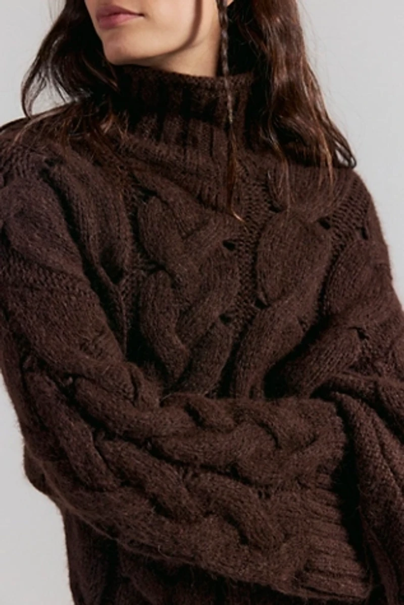 Clementine SoftSpun Cable Knit Pullover