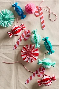 Christmas Candy Honeycomb Garland