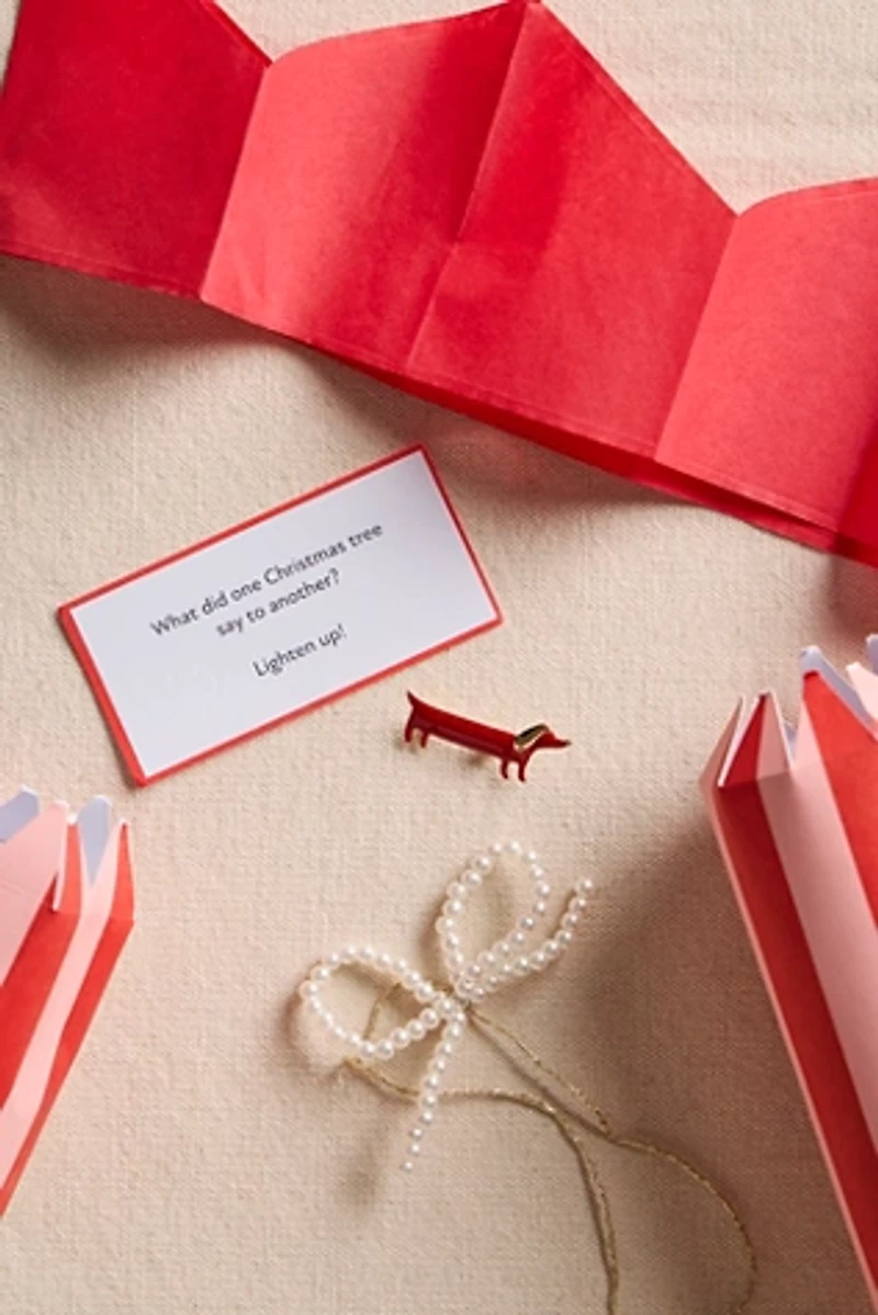 Pearl Bow Surprise Crackers