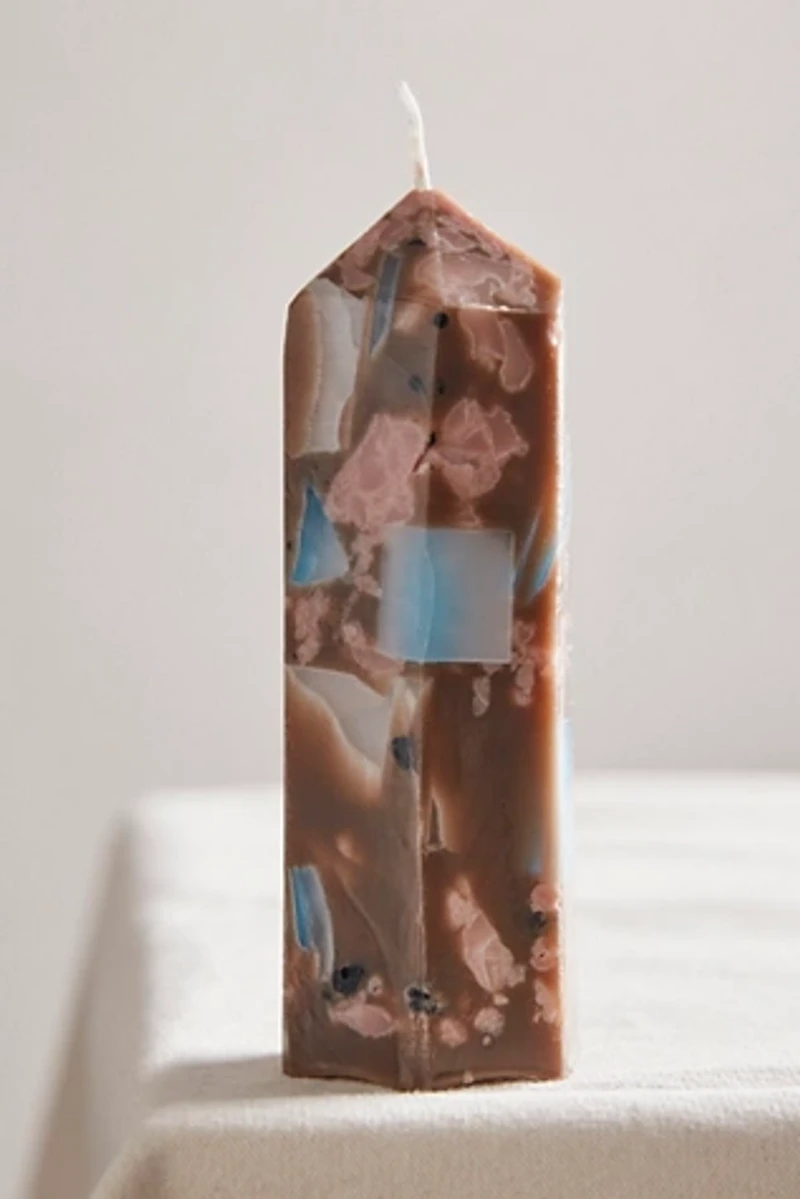 Que Sara Stone Pillar Can