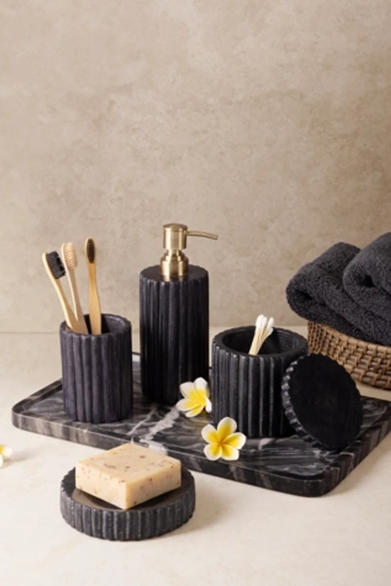 GAURI KOHLI Roksana Bath Accessories