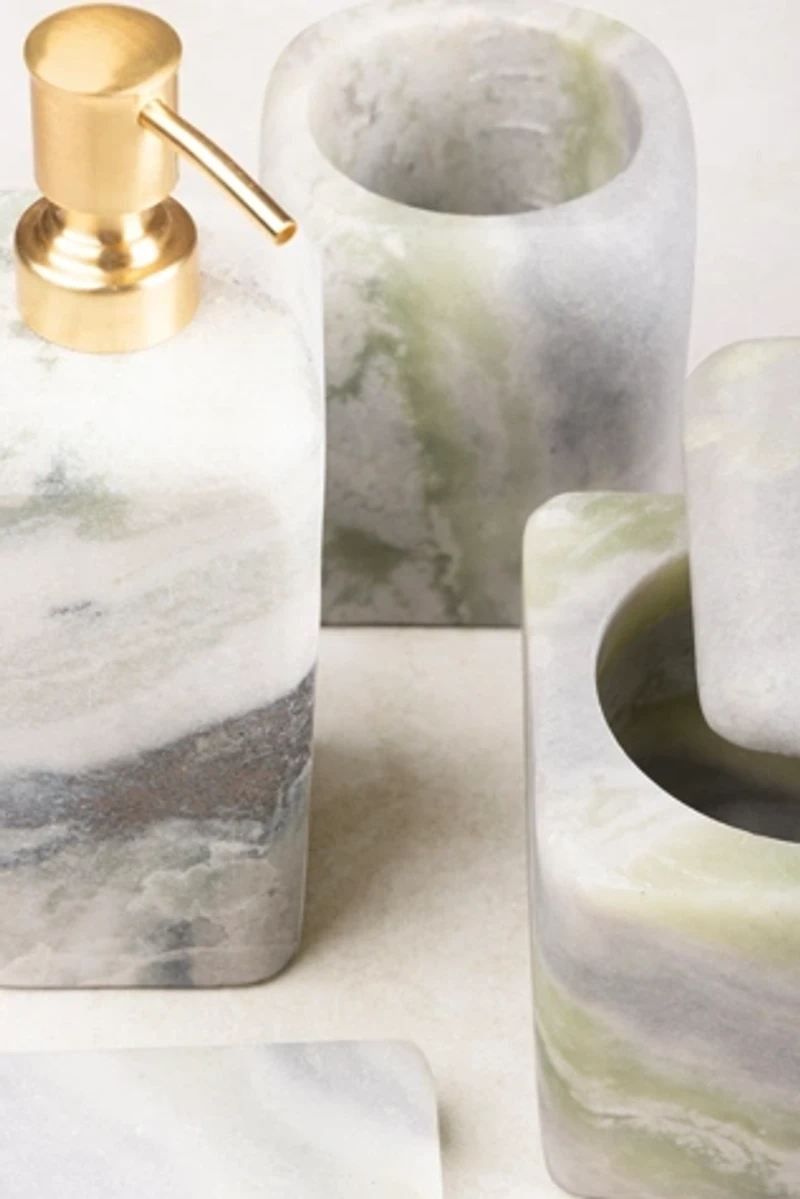 Hanoi Onyx Bath Accessories