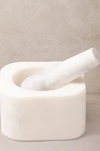 GAURI KOHLI Noble Mortar and Pestle