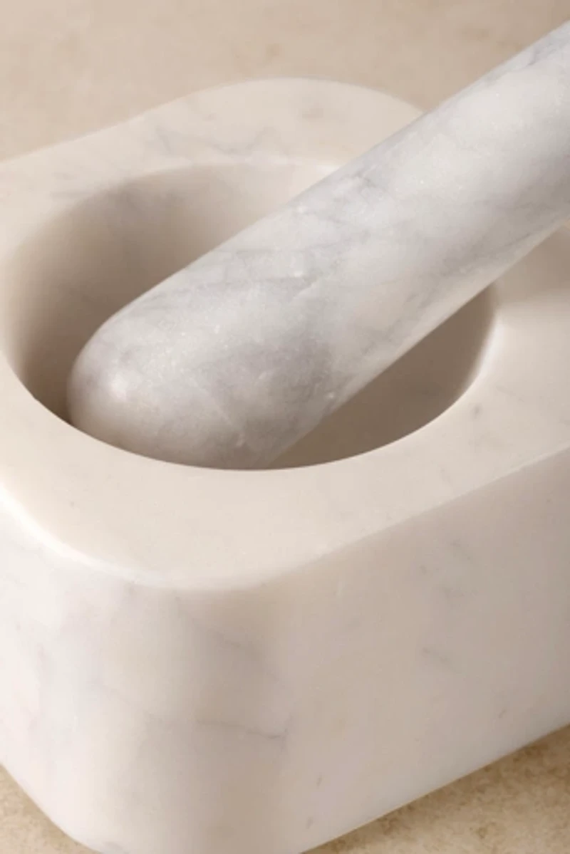 GAURI KOHLI Noble Mortar and Pestle