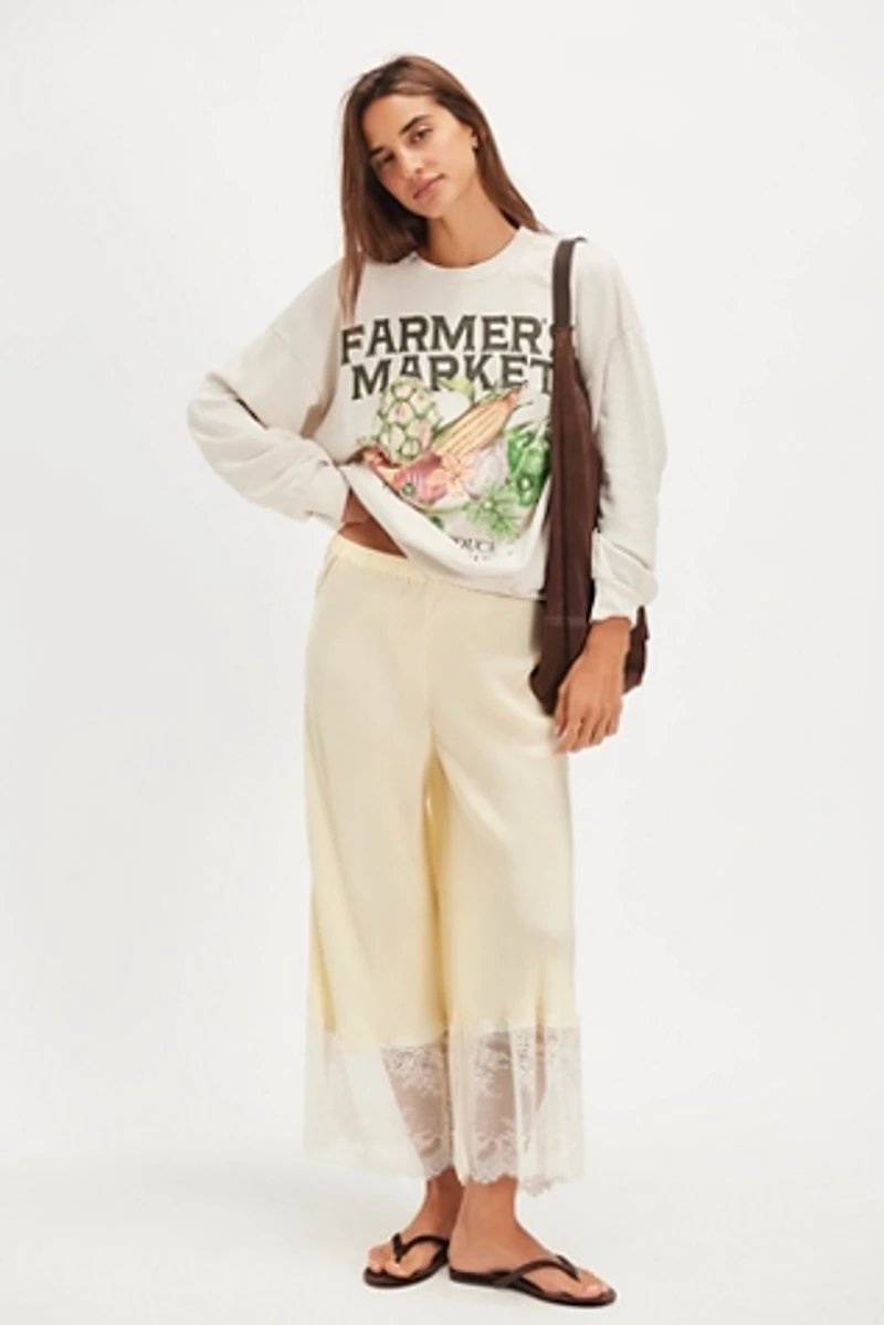 Daydreamer Local Produce Oversized Crew