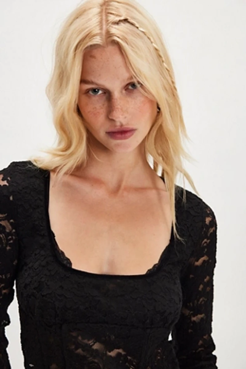 Kira Lace Long Sleeve Top