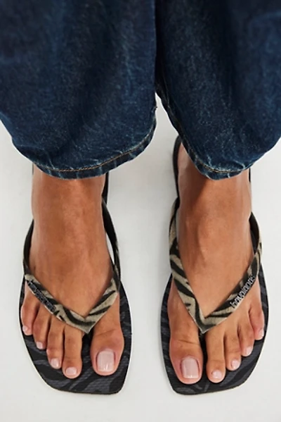 Havaianas Slim Square Velvet Flip Flops