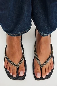 Havaianas Slim Square Velvet Flip Flops