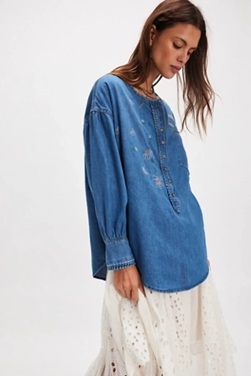 Tricia Fix Daisy Denim Dreaming Top
