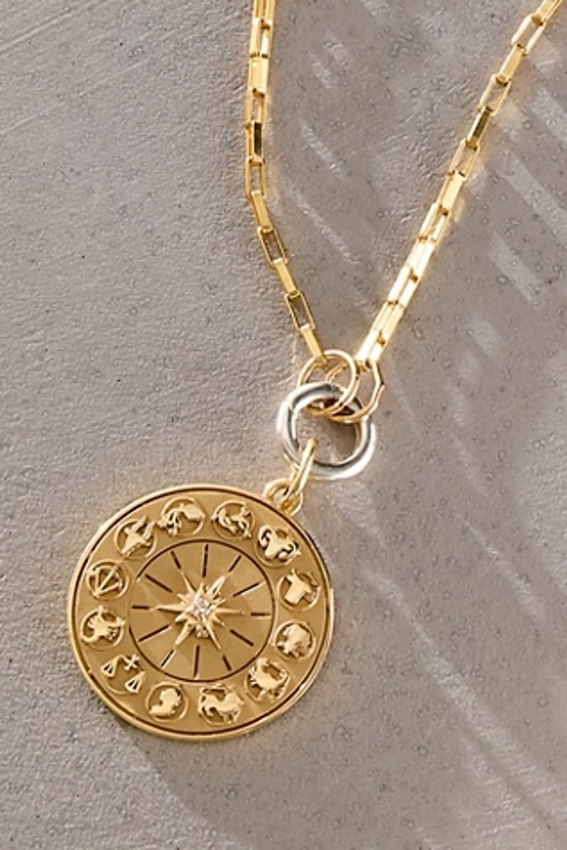 Maura Green Zodiac Wheel In Gold Charm