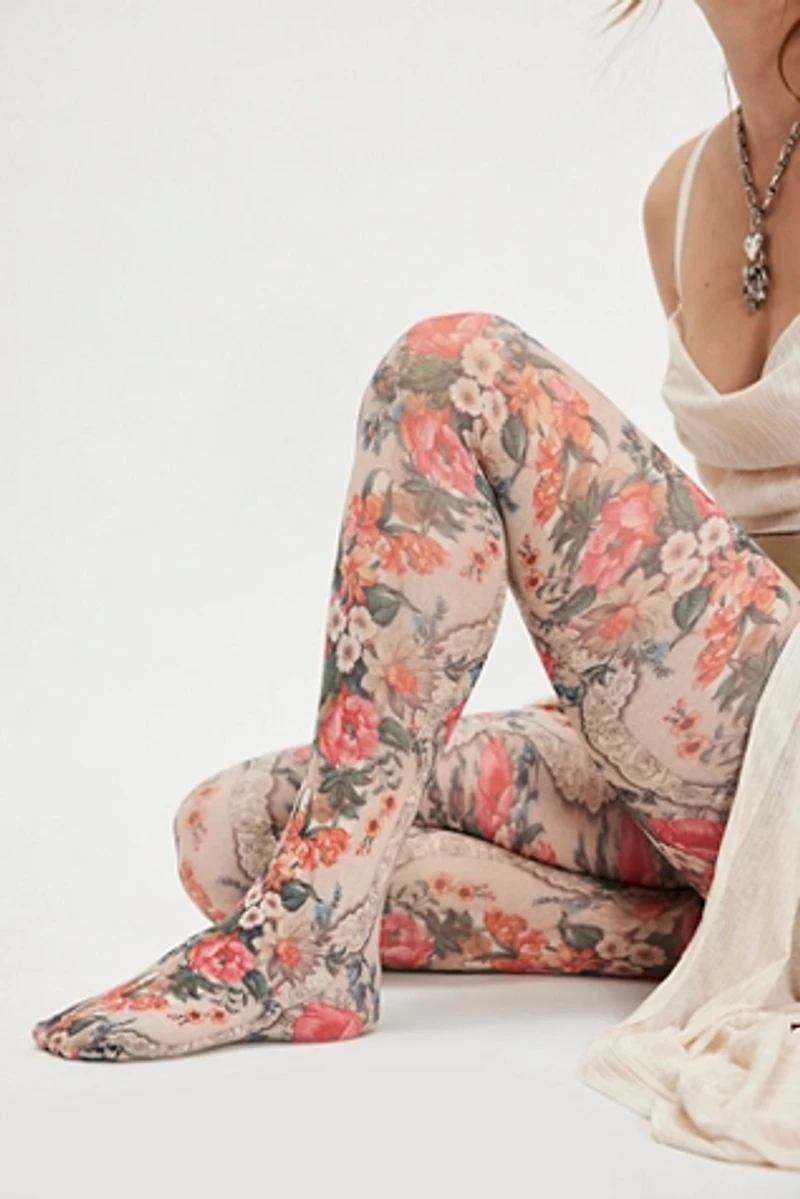 Floral Pattern Quilt By T