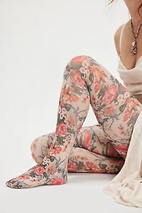 Floral Pattern Quilt By T