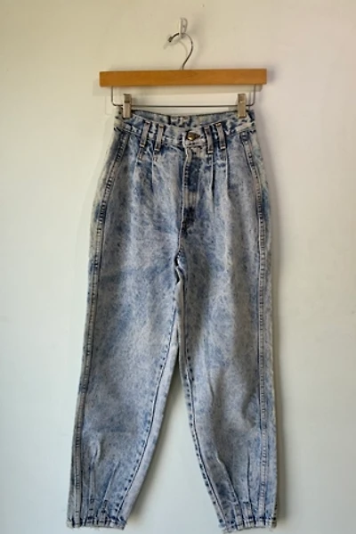 Vintage Chic Acid Wash Jeans Size 24 Selected by The Curatorial Dept.