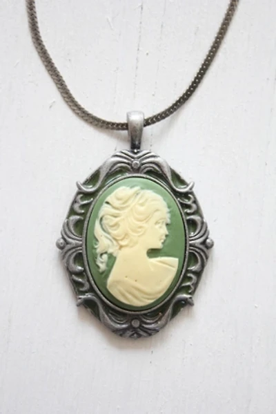 Vintage Victorian Large Cameo Pendant Necklace Selected By Moons + Junes Vintage