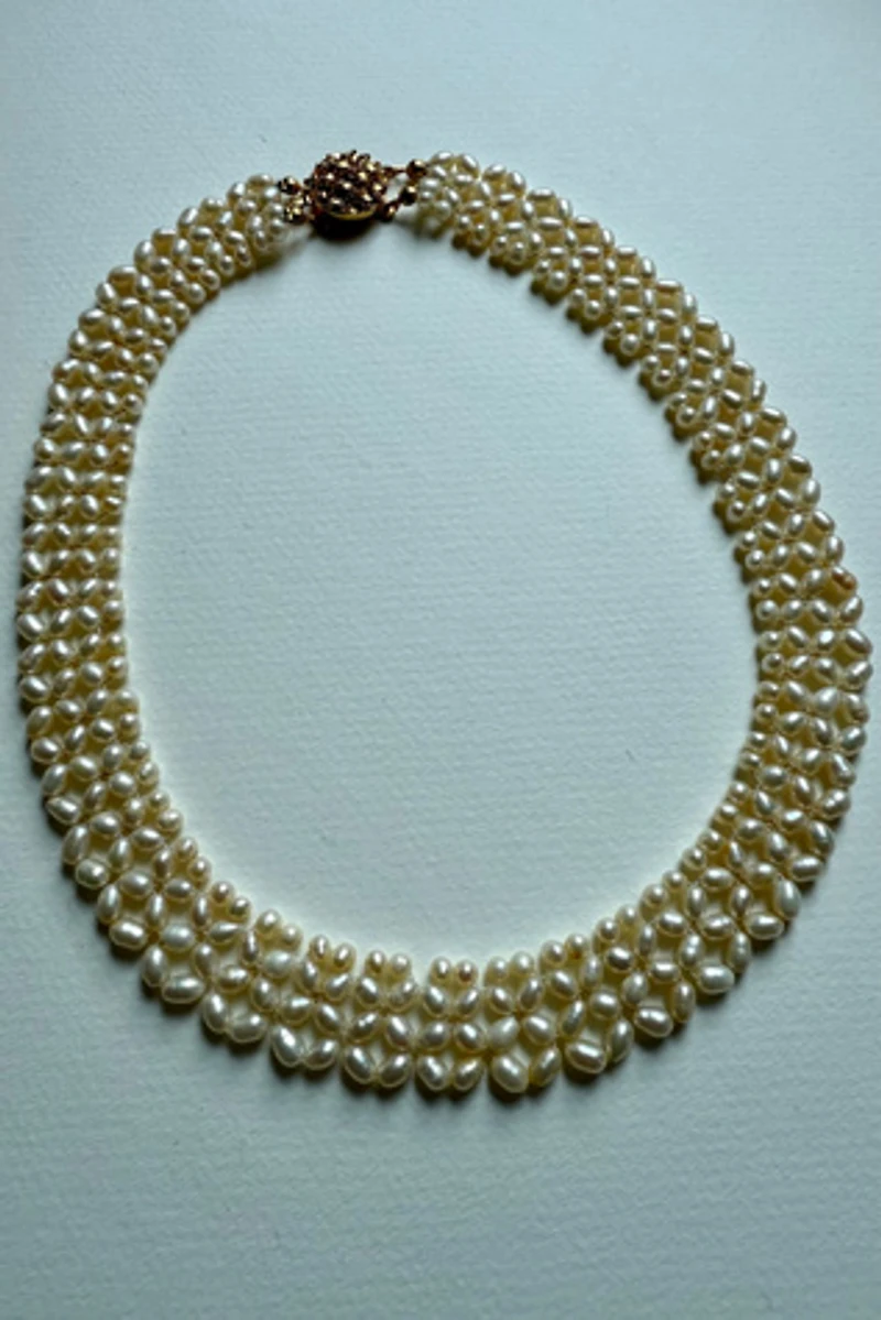 Pearl Choker Necklace Selected by Wax Plant