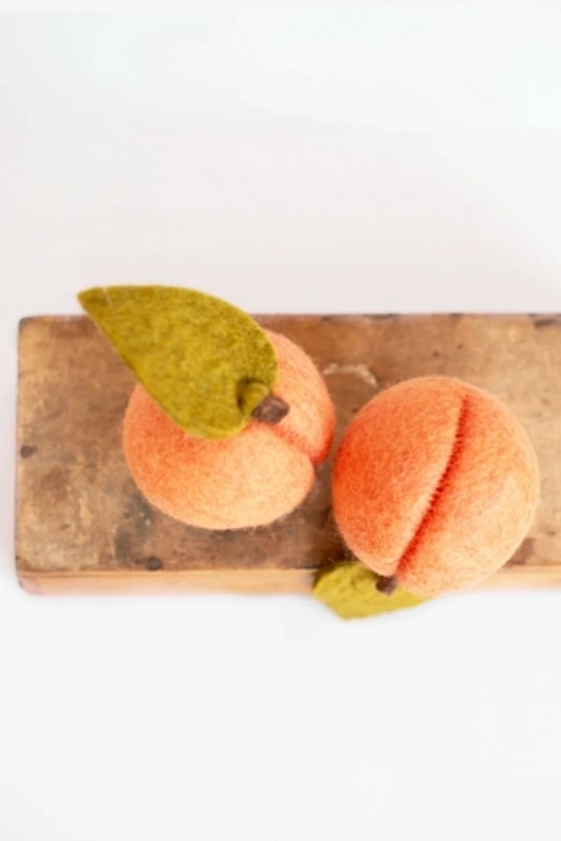 MODERNBEAST Doggy Peach