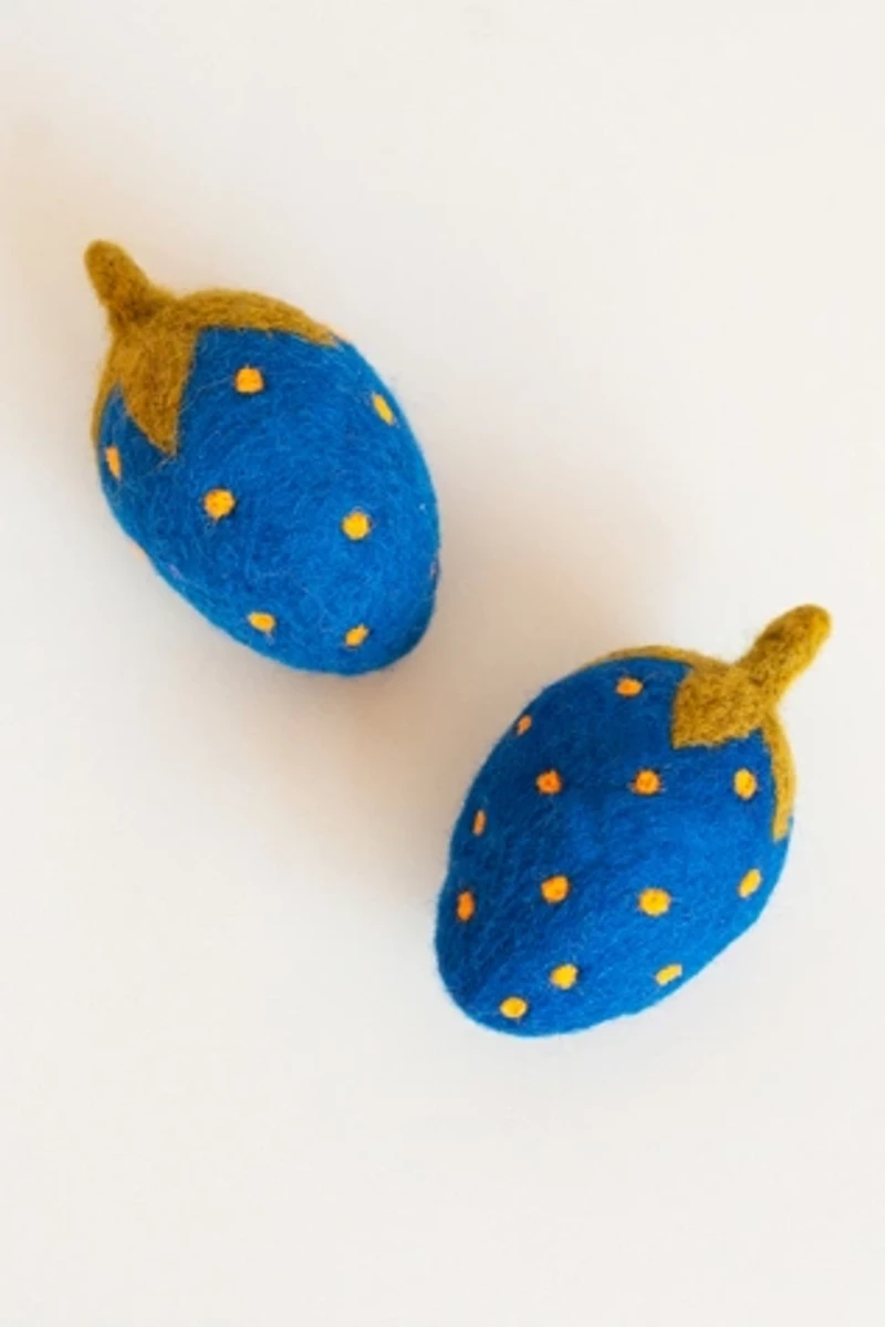 MODERNBEAST Doggy Strawberry