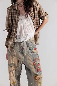 Magnolia Pearl Floral Embroidered Jeans