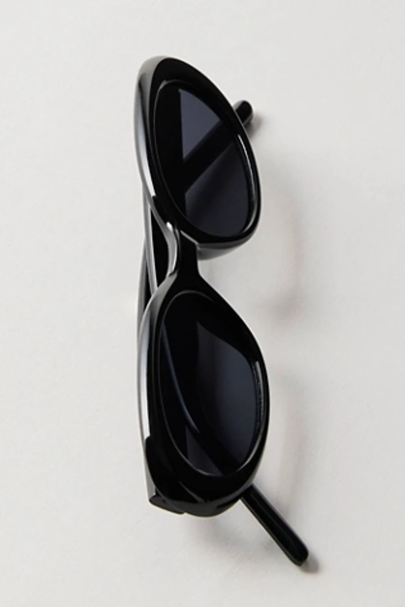 Free People Stella Round Sunglasses | Pacific City display picture 1