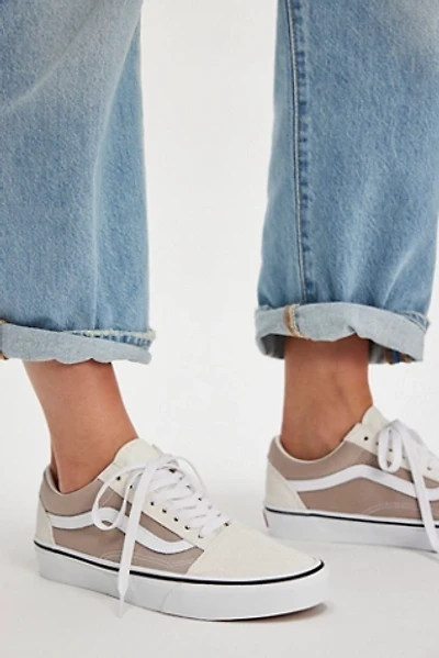 UA Old Skool Sneakers