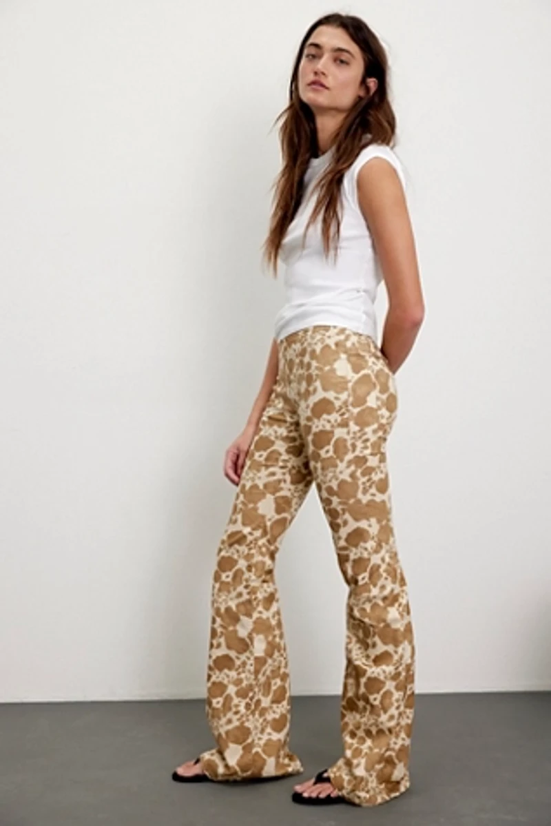 We The Free Penny Pull-On Printed Flare Jeans