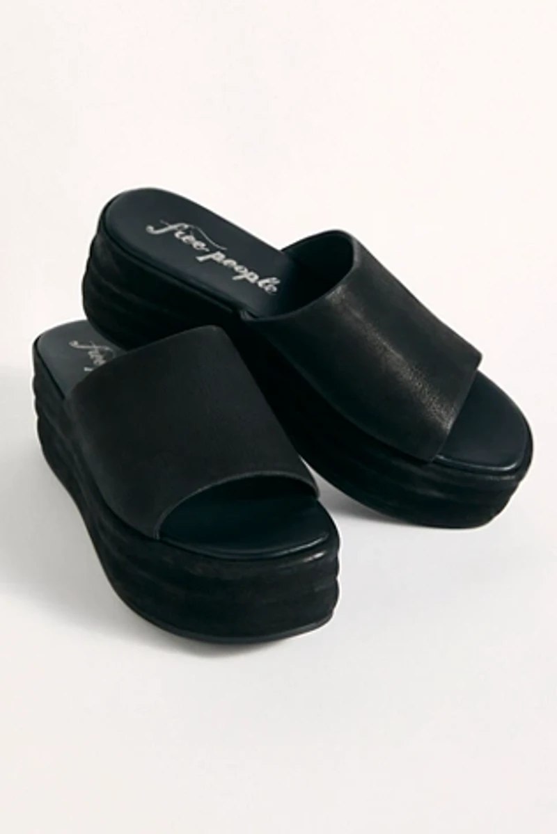 Harbor Flatform Sandals