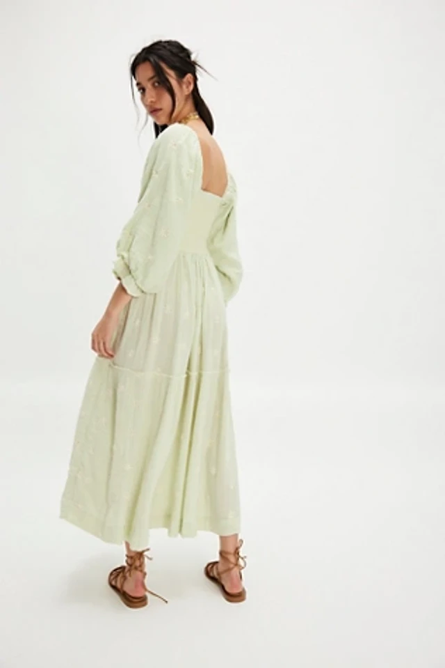 chinese dress ladies Free People Women's Dahlia Embroidered Dress, Pearl Island, Medium :  Amazon.ca: Clothing, Shoes & Accessories