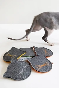 MODERNBEAST City Cat Toy