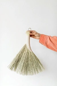 Sunhouse Craft Turkey Wing Hand Broom