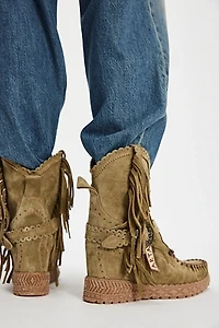 Arya Mocc Boots