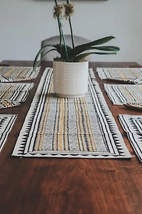 Be Deva Table Set Geometric
